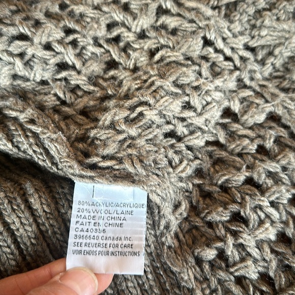 NESS fur cardigan. (Rabbit fur) - Picture 10 of 11